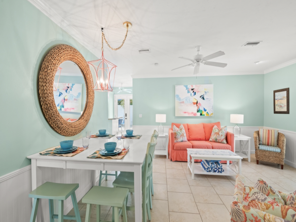 Holmes Beach Vacation Home with Pool 4 houses to beach